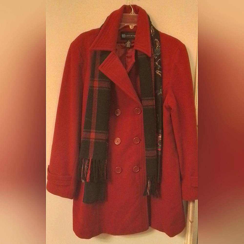 Juniors/Ladies/Women Perfect Red Knee Length Double Breasted Peacoat Size Large.